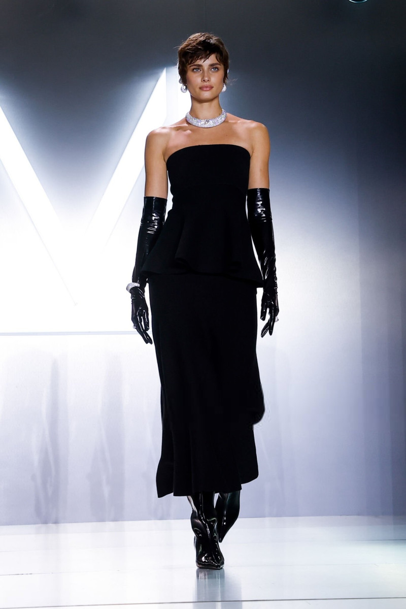 Taylor Hill featured in  the Messika fashion show for Spring/Summer 2025