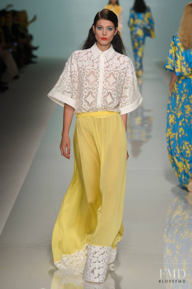 Larissa Hofmann featured in  the Emanuel Ungaro fashion show for Spring/Summer 2015
