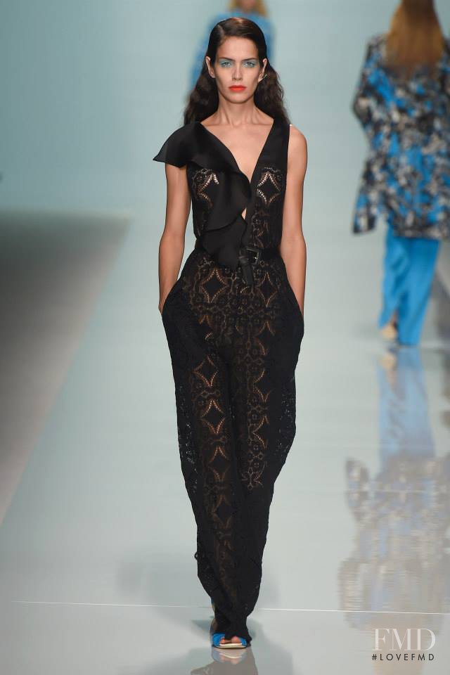 Amanda Brandão Wellsh featured in  the Emanuel Ungaro fashion show for Spring/Summer 2015