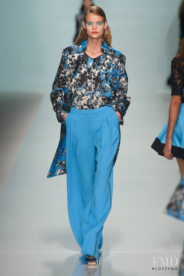 Kate Grigorieva featured in  the Emanuel Ungaro fashion show for Spring/Summer 2015
