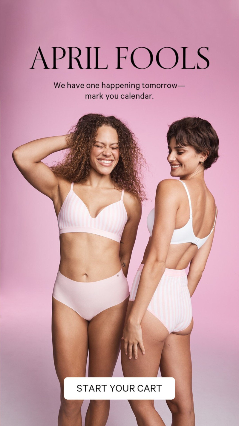 Taylor Hill featured in  the Victoria\'s Secret advertisement for Spring/Summer 2025