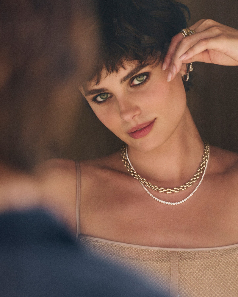 Taylor Hill featured in  the Jared The Galleria Of Jewelry advertisement for Summer 2025
