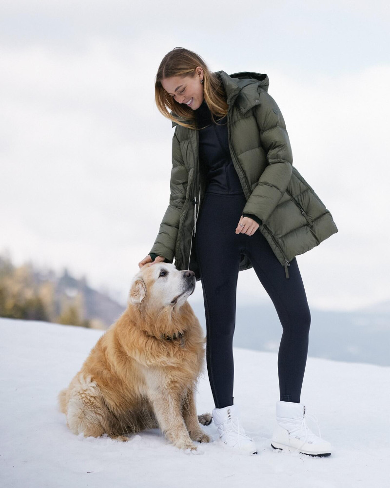 Caroline Kelley featured in  the vuori catalogue for Holiday 2024