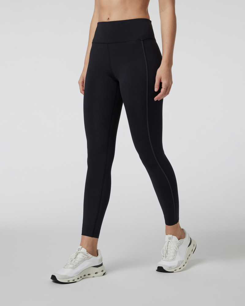 Caroline Kelley featured in  the vuori catalogue for Holiday 2024