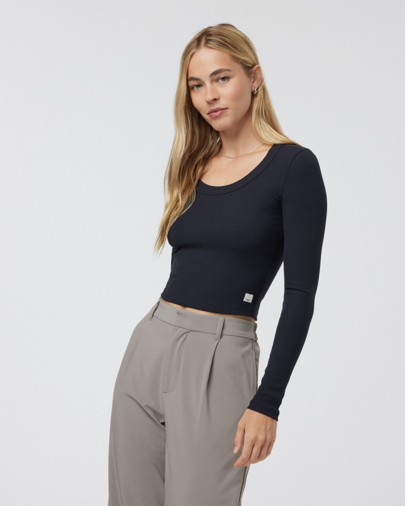 Caroline Kelley featured in  the vuori catalogue for Holiday 2024