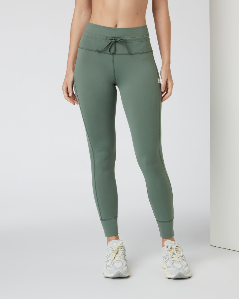Caroline Kelley featured in  the vuori catalogue for Holiday 2024