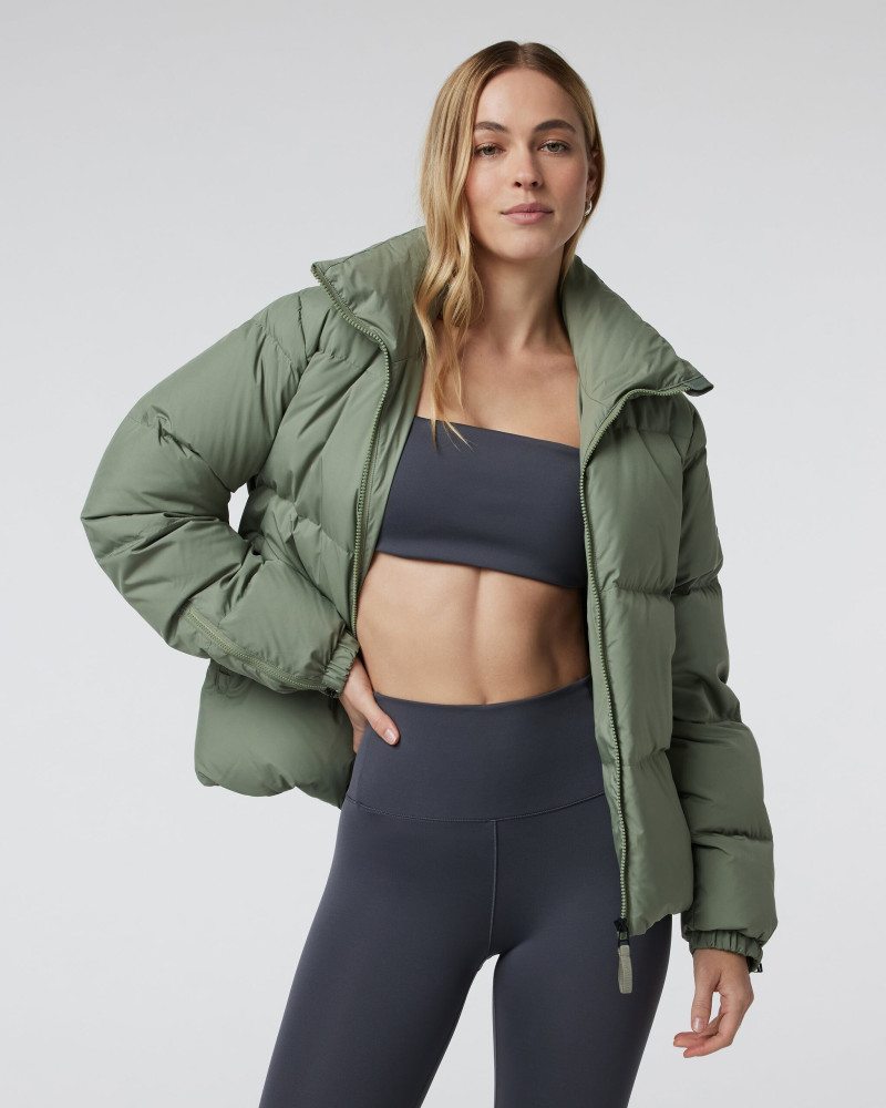 Caroline Kelley featured in  the vuori catalogue for Holiday 2024