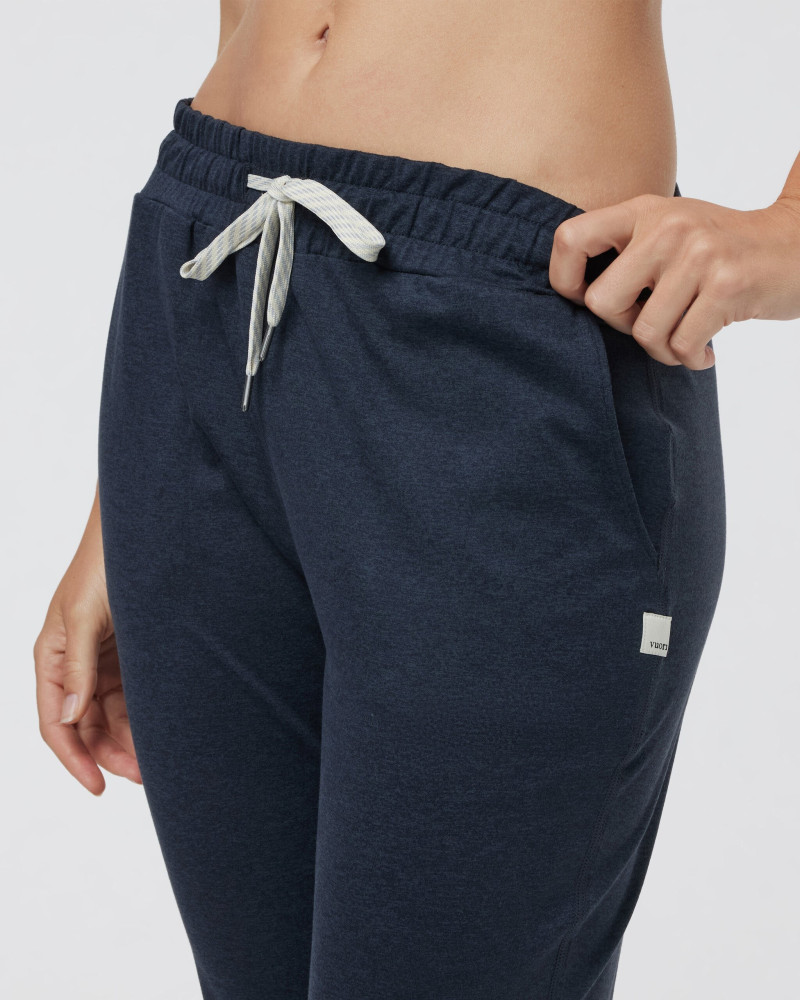 Caroline Kelley featured in  the vuori catalogue for Holiday 2024