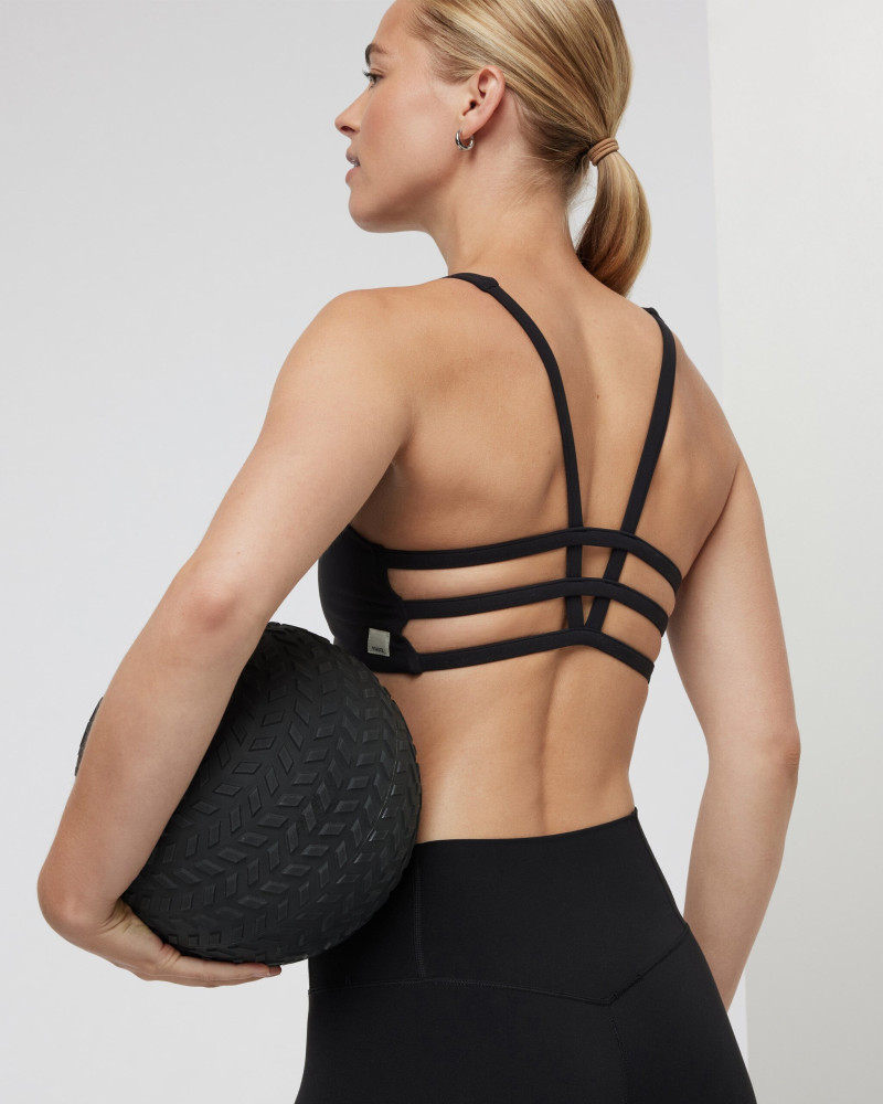 Caroline Kelley featured in  the vuori catalogue for Holiday 2024
