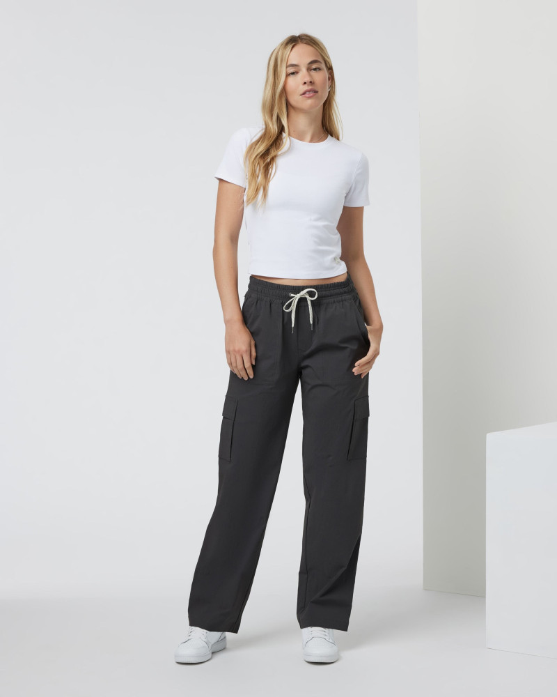 Caroline Kelley featured in  the vuori catalogue for Holiday 2024
