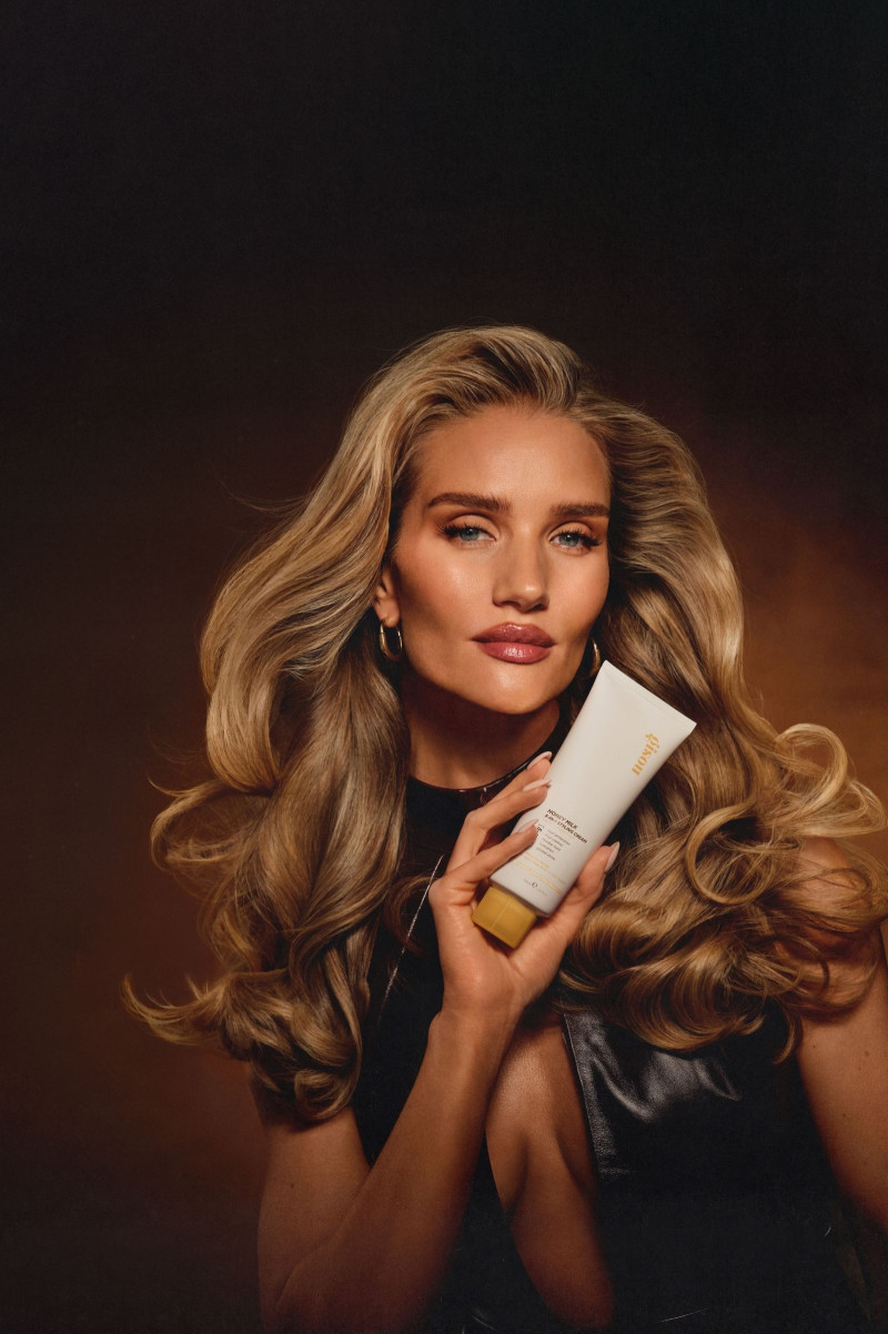Rosie Huntington-Whiteley featured in  the Gisou advertisement for Fall 2025
