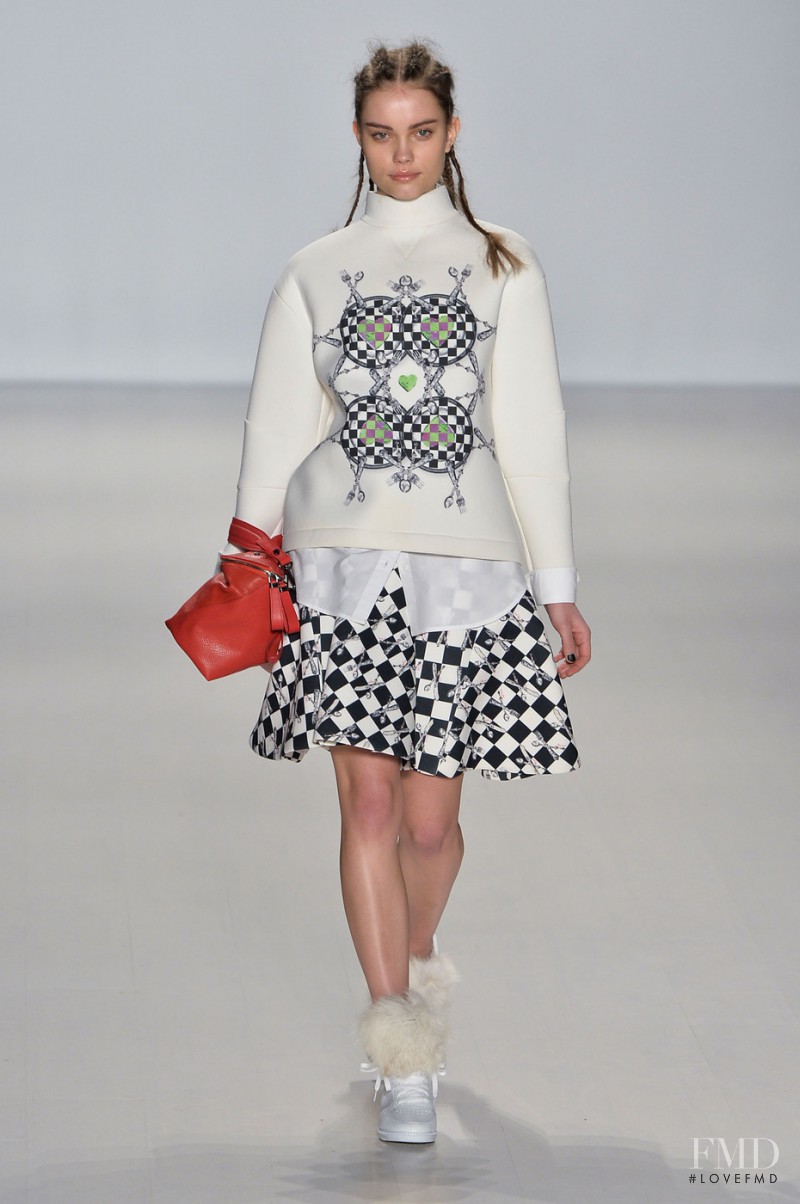 Daria Piotrowiak featured in  the Concept Korea fashion show for Autumn/Winter 2014