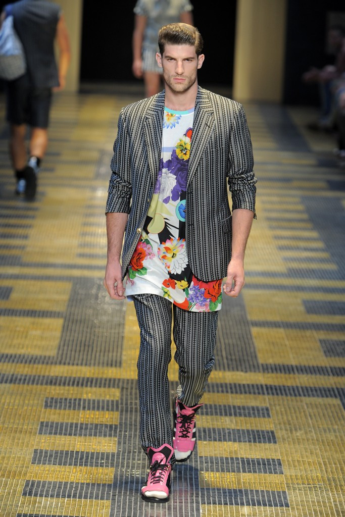 Versace fashion show for Spring/Summer 2013
