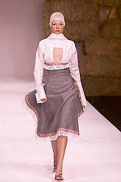 Arkadius fashion show for Spring/Summer 2001