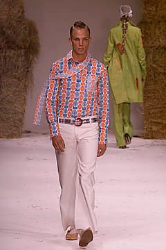 Arkadius fashion show for Spring/Summer 2001