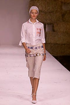 Arkadius fashion show for Spring/Summer 2001