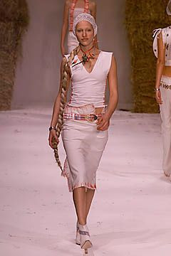 Arkadius fashion show for Spring/Summer 2001