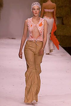 Arkadius fashion show for Spring/Summer 2001
