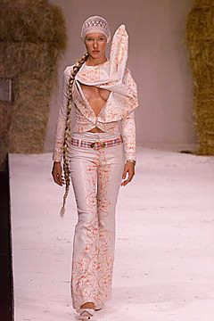 Arkadius fashion show for Spring/Summer 2001
