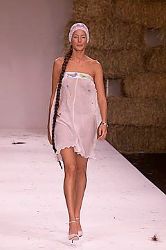 Arkadius fashion show for Spring/Summer 2001