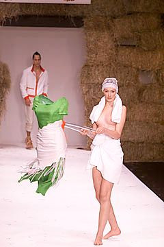 Arkadius fashion show for Spring/Summer 2001