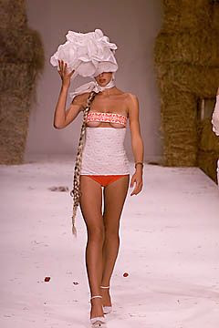 Arkadius fashion show for Spring/Summer 2001