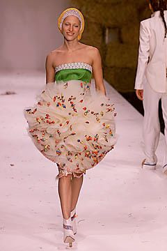 Arkadius fashion show for Spring/Summer 2001