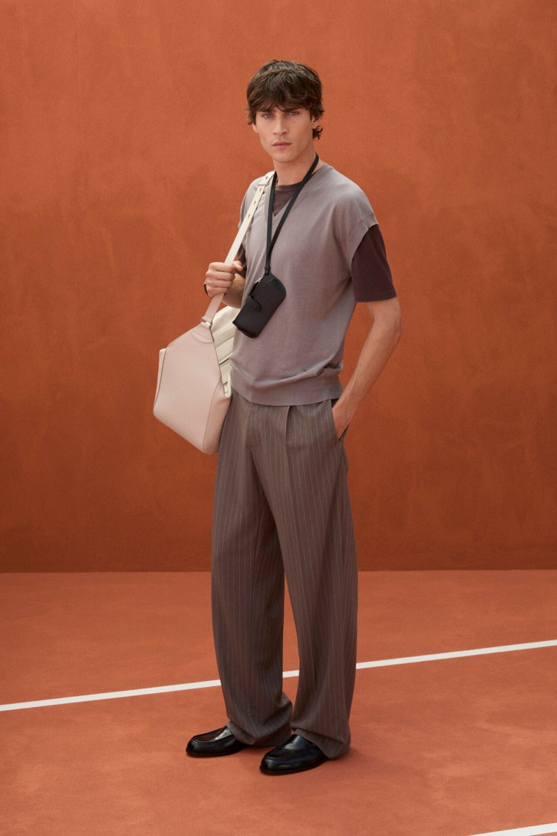 Tod\'s lookbook for Spring/Summer 2026