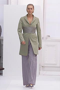 Burberry fashion show for Spring/Summer 2001