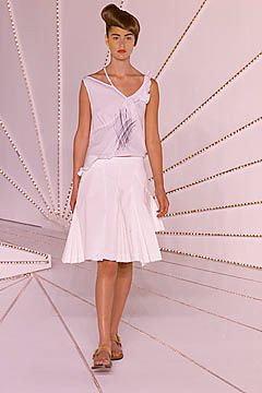 Hussein Chalayan fashion show for Spring/Summer 2001
