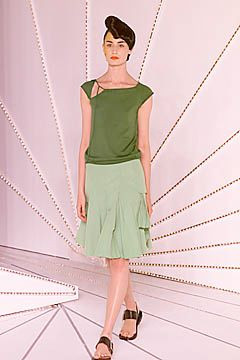 Hussein Chalayan fashion show for Spring/Summer 2001