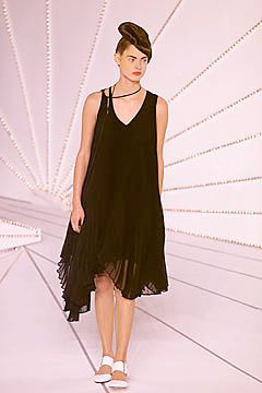 Hussein Chalayan fashion show for Spring/Summer 2001
