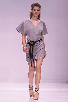 Clements Ribeiro fashion show for Spring/Summer 2001