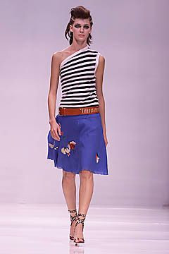 Clements Ribeiro fashion show for Spring/Summer 2001