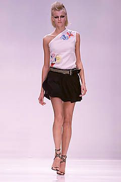 Clements Ribeiro fashion show for Spring/Summer 2001