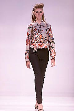 Clements Ribeiro fashion show for Spring/Summer 2001