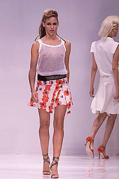 Clements Ribeiro fashion show for Spring/Summer 2001