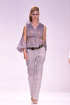 Clements Ribeiro fashion show for Spring/Summer 2001