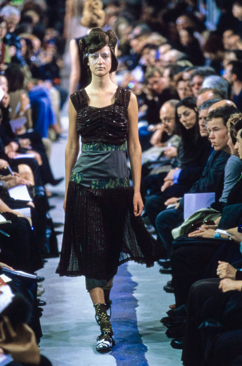 Comme Des Garcons fashion show for Spring/Summer 2001