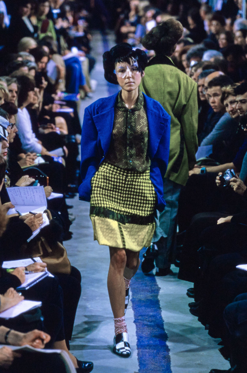 Comme Des Garcons fashion show for Spring/Summer 2001