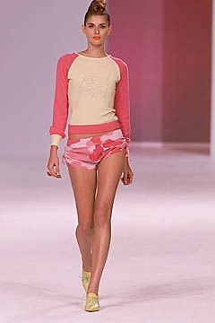 Matthew Williamson fashion show for Spring/Summer 2001