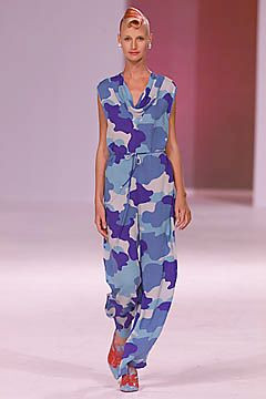 Matthew Williamson fashion show for Spring/Summer 2001