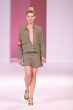 Matthew Williamson fashion show for Spring/Summer 2001