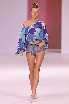 Matthew Williamson fashion show for Spring/Summer 2001