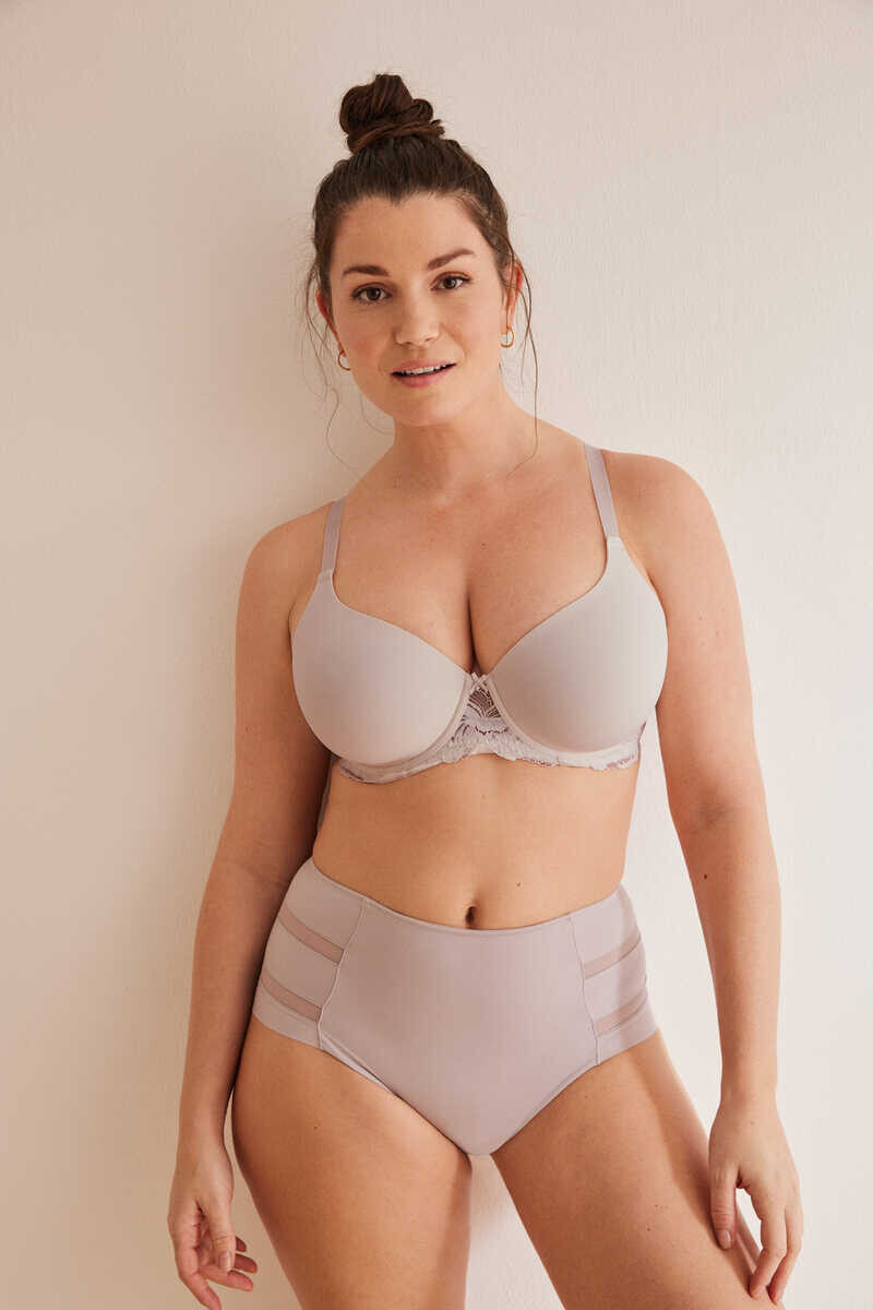 Sabrina Laporte featured in  the womens secret catalogue for Summer 2025