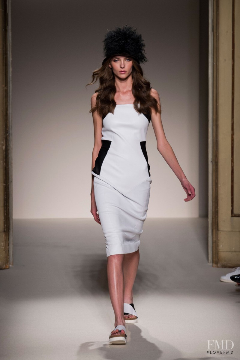Anastasia Lagune featured in  the Simonetta Ravizza fashion show for Spring/Summer 2015