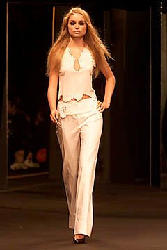 Roland Mouret fashion show for Spring/Summer 2001