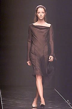 Alberta Ferretti fashion show for Autumn/Winter 2000