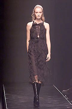 Alberta Ferretti fashion show for Autumn/Winter 2000