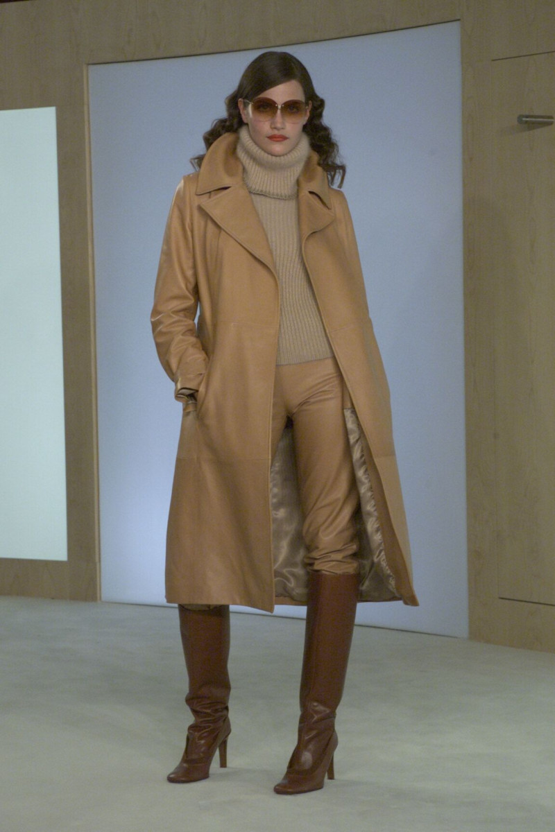 Bottega Veneta fashion show for Autumn/Winter 2000